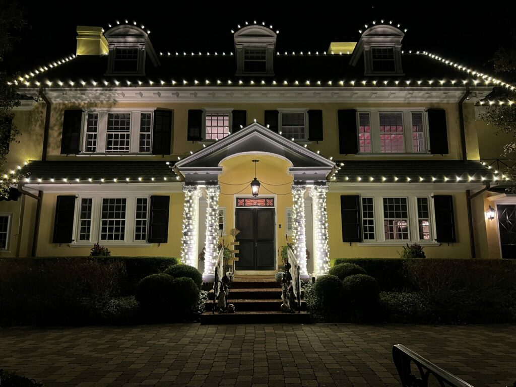 Holiday light installers Voorhees NJ